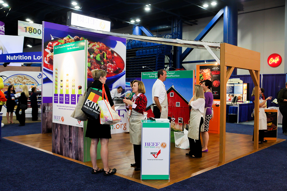 Why You Should Consider a Custom Trade Show Activation